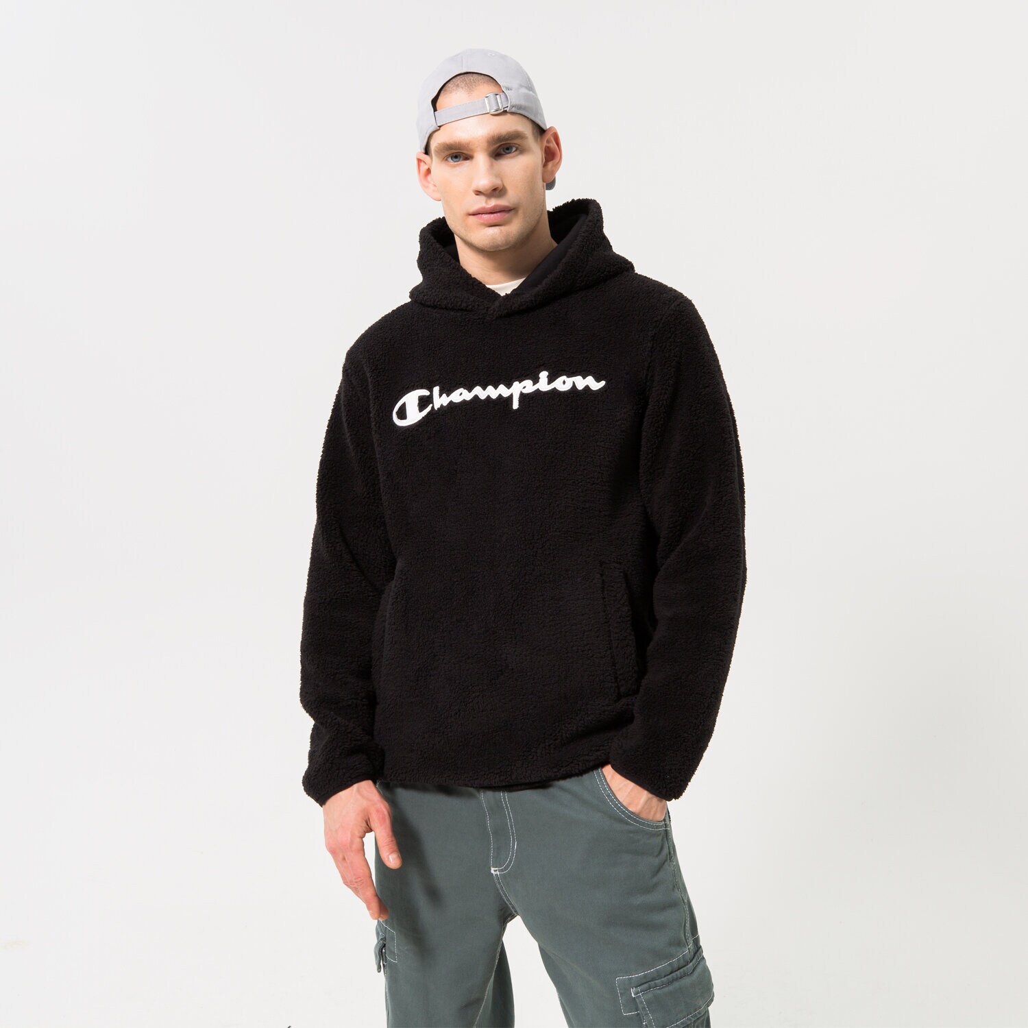 Bărbați bluză CHAMPION BLUZĂ CU GLUGĂ HOODED TOP 214973KK002 Negru