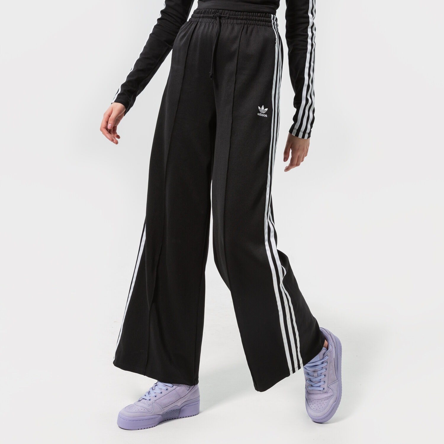 Femei pantaloni ADIDAS PANTALONI RELAXED PANT PB GD2273 Negru