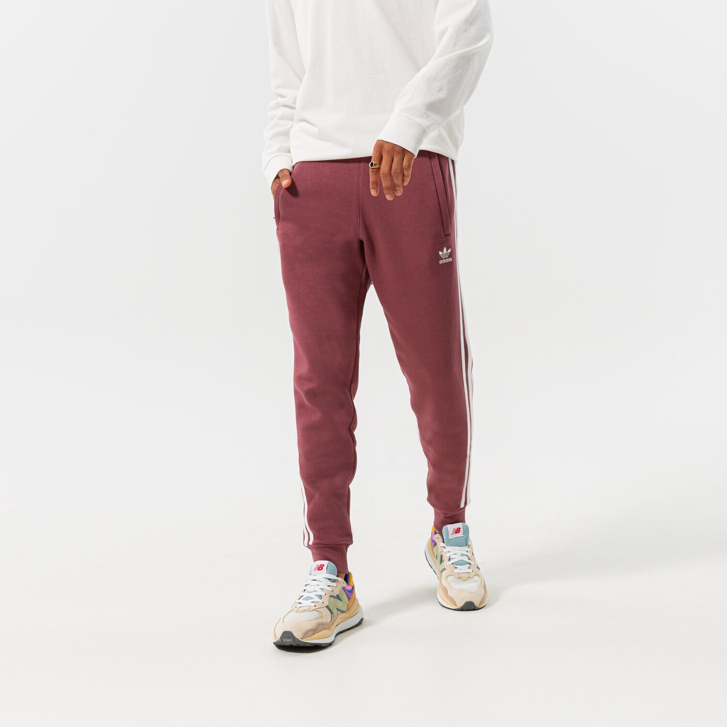 Bărbați pantaloni ADIDAS PANTALONI  3-STRIPES PANT HF2101 Bordo