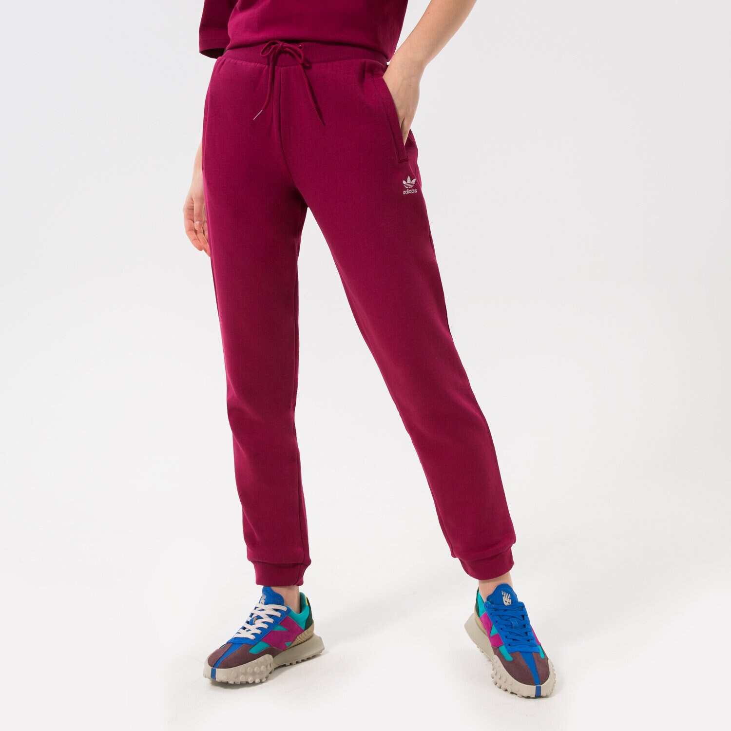 Femei pantaloni ADIDAS PANTALONI  TRACK PANT HM1838 Bordo
