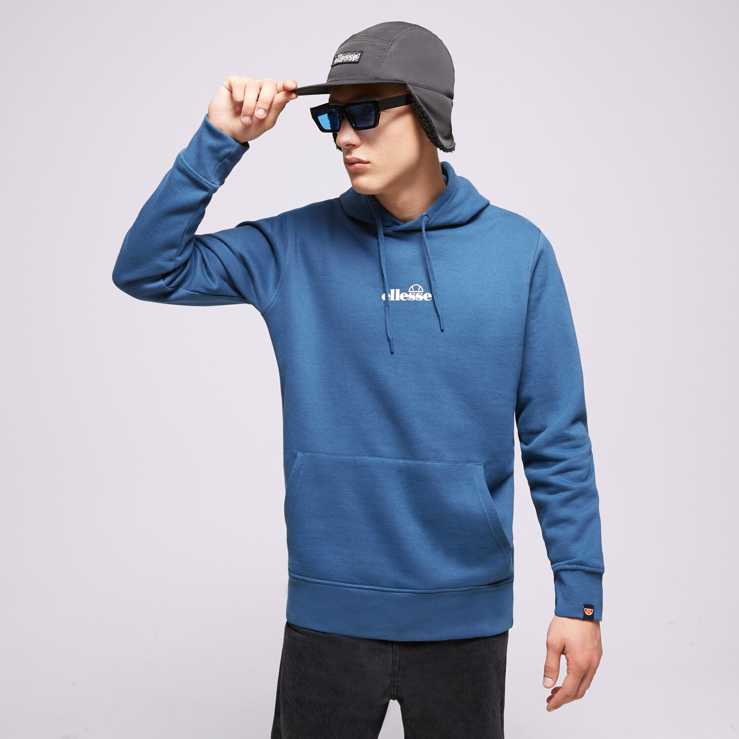 Bărbați bluză ELLESSE BLUZĂ CU GLUGĂ PERSHUTA BLUE OH HOODY SHP16466402 Albastru