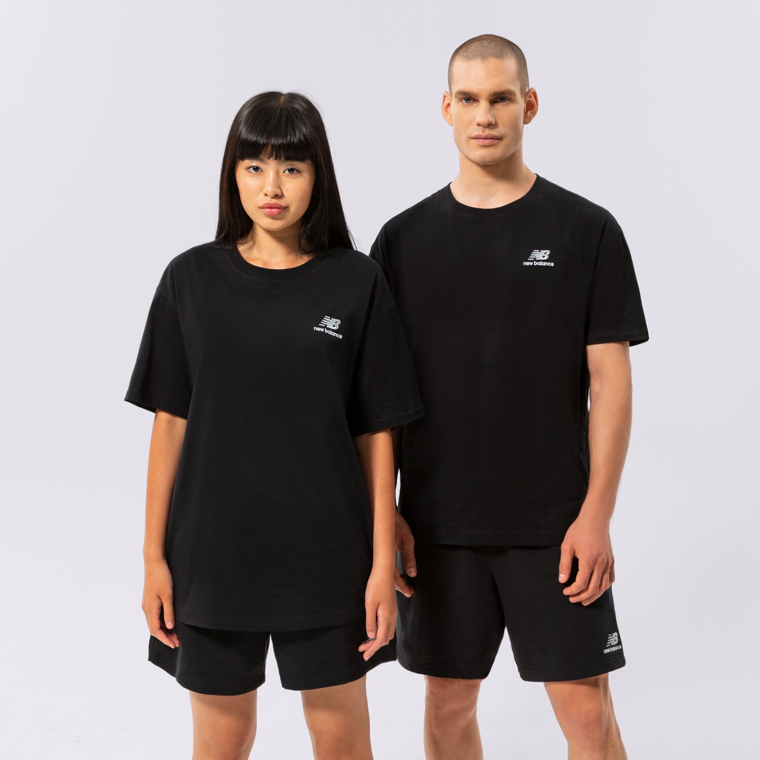 Femei tricou NEW BALANCE TRICOU NB ESSENTIALS UNI-SSENTIALS TEE UT21503BK Negru