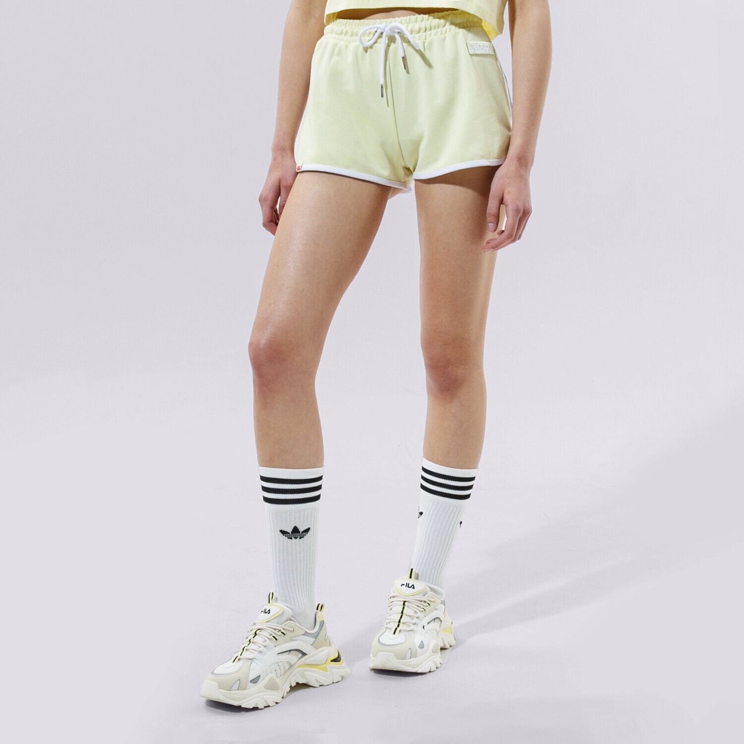 Femei pantaloni scurți ELLESSE PANTALONI SCURȚI VEDIAMO SHORT LYELLOW SGJ11886603 Galben