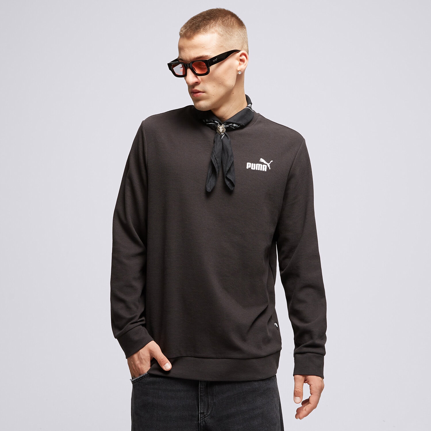 Bărbați bluză PUMA BLUZĂ ESS ELEVATED CREW 67597401 Negru