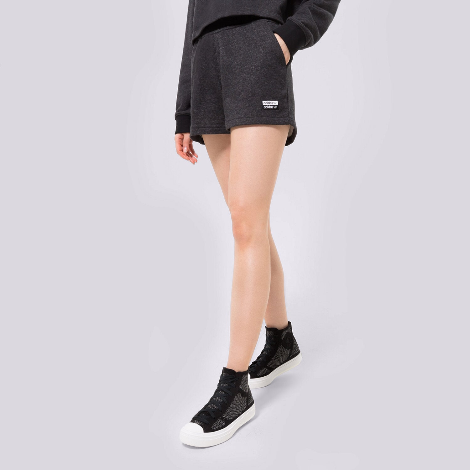 Femei pantaloni scurți ADIDAS PANTALONI SCURȚI SHORTS GN4330 Negru