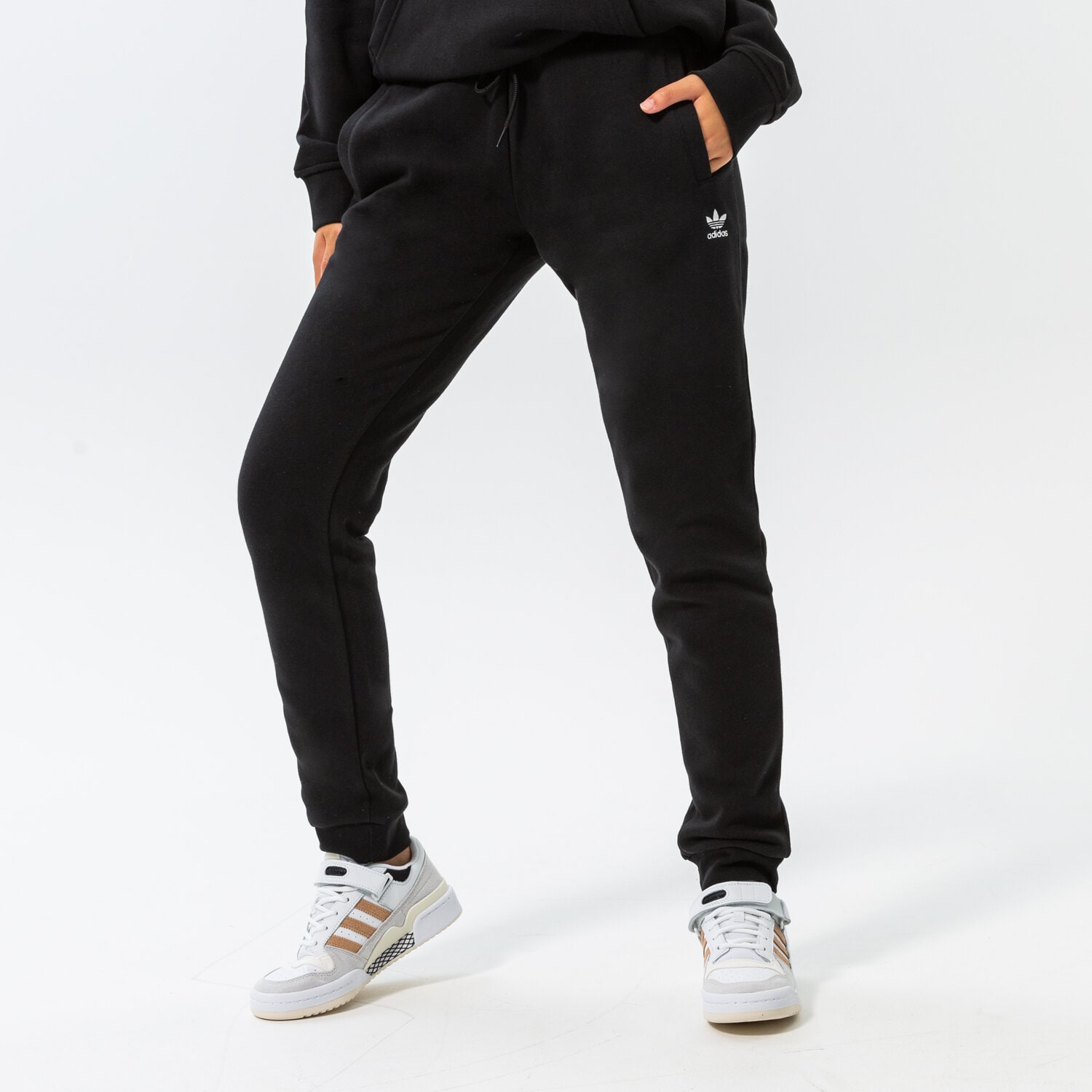 Femei pantaloni ADIDAS PANTALONI  TRACK PANT HM1837 Negru