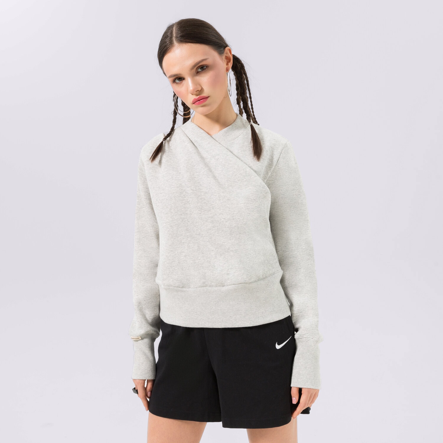 Femei bluză NIKE BLUZĂ W NSW DRAPE CREW SC DV8208-050 Gri