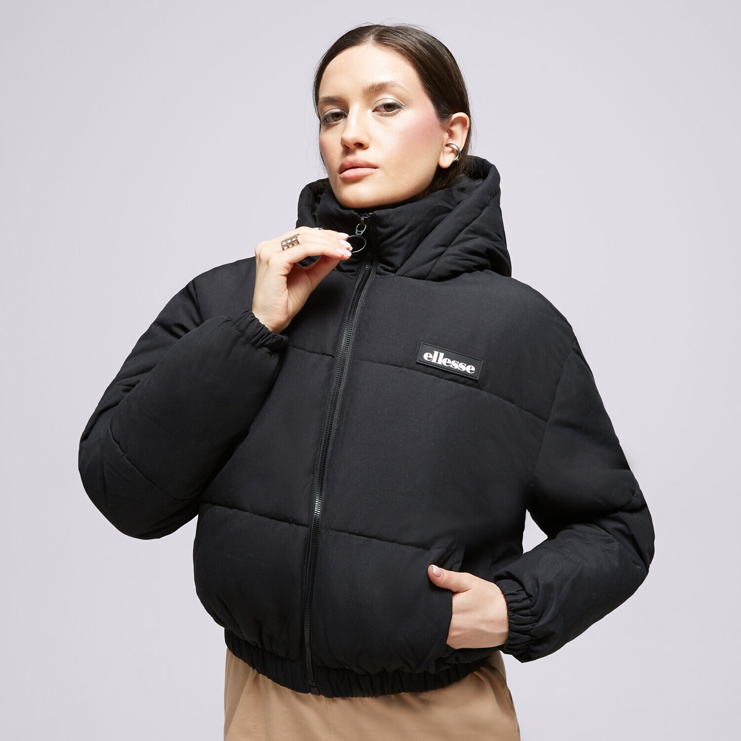 Femei geacă de iarnă ELLESSE JACHETĂ CU PUF PANCHO PADDED JACKET BLK SGQ16947011 Negru