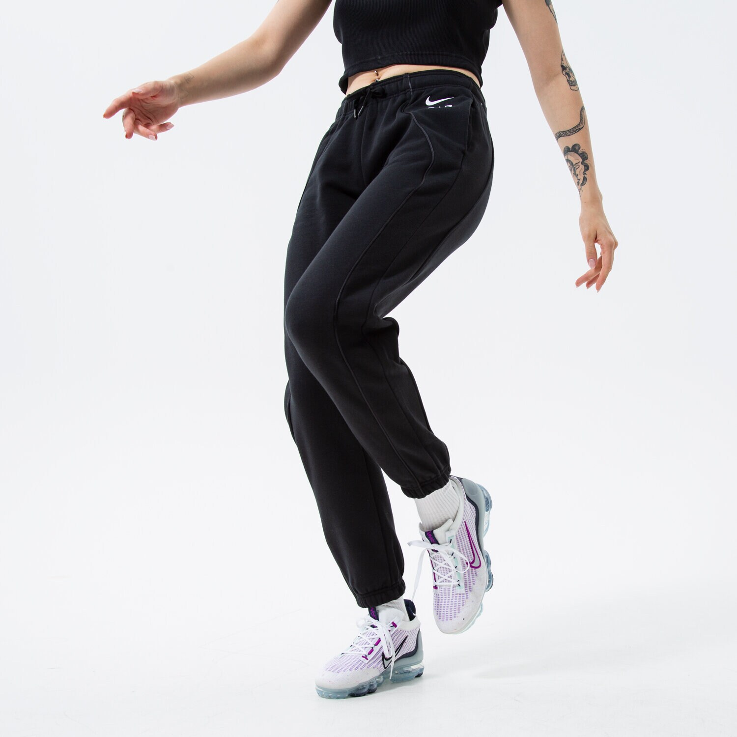 Femei pantaloni NIKE PANTALONI  W NSW AIR FLC MR JOGGER DQ6563010 Negru