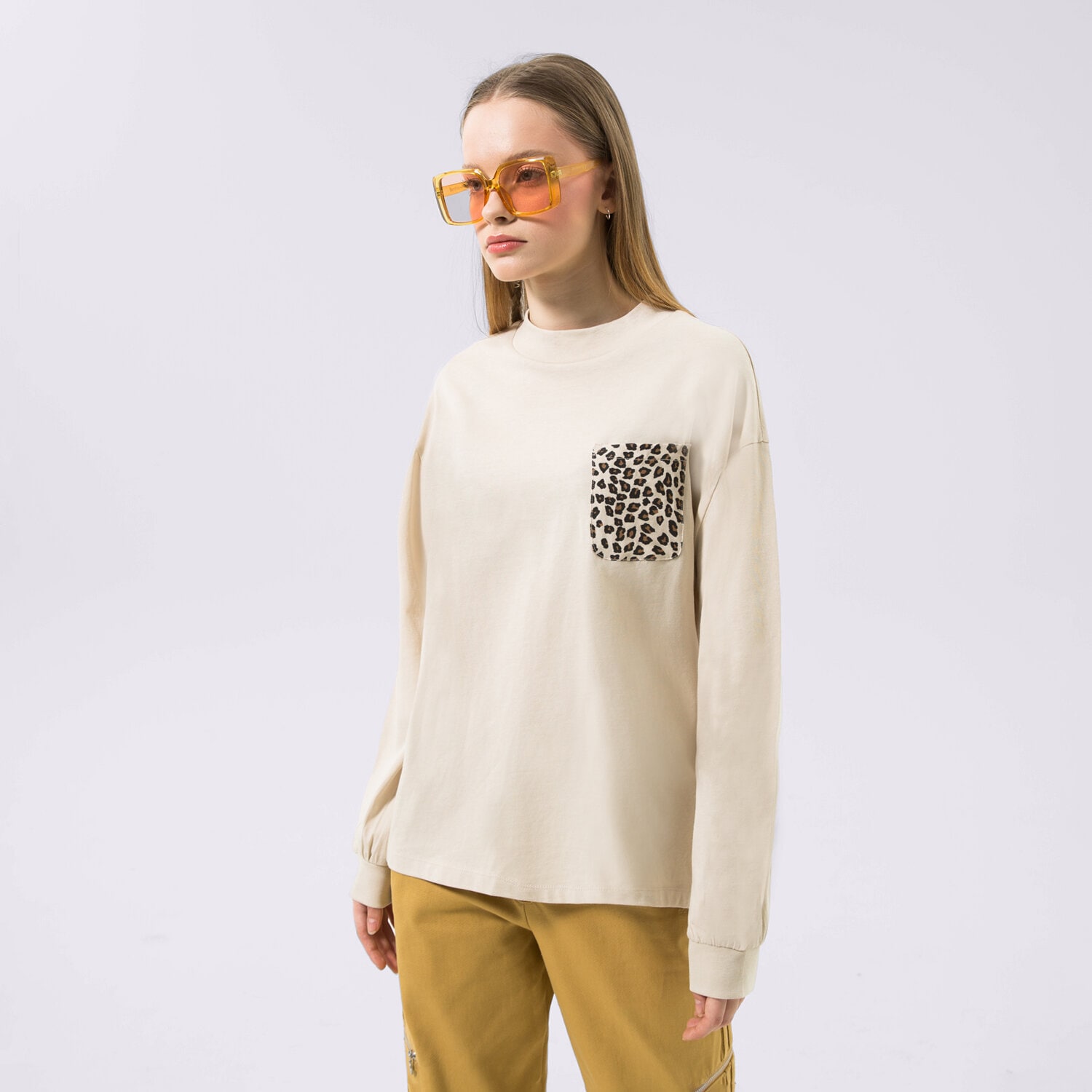 Femei tricou VANS TRICOU LS ANIMAL MIX LS TEE OATMEAL VN00044F2N1 Bej