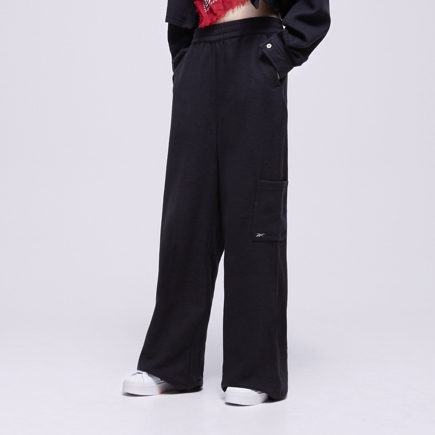Femei pantaloni REEBOK PANTALONI  CL WDE FL WIDE LEG PANT HT7838 Negru
