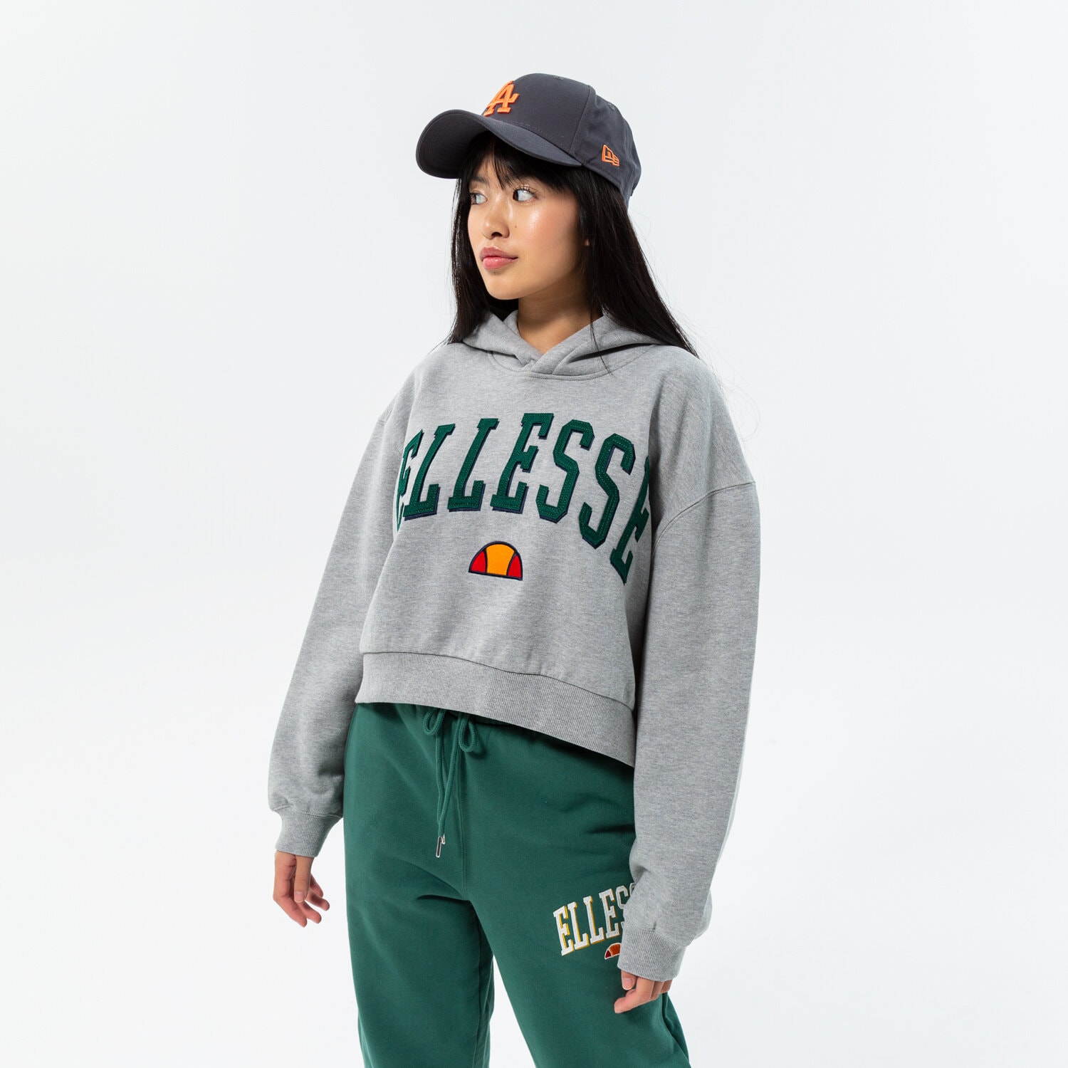Femei bluză ELLESSE BLUZĂ CU GLUGĂ RAMO CROP HOODY GREY MRL SGP15918112 Gri