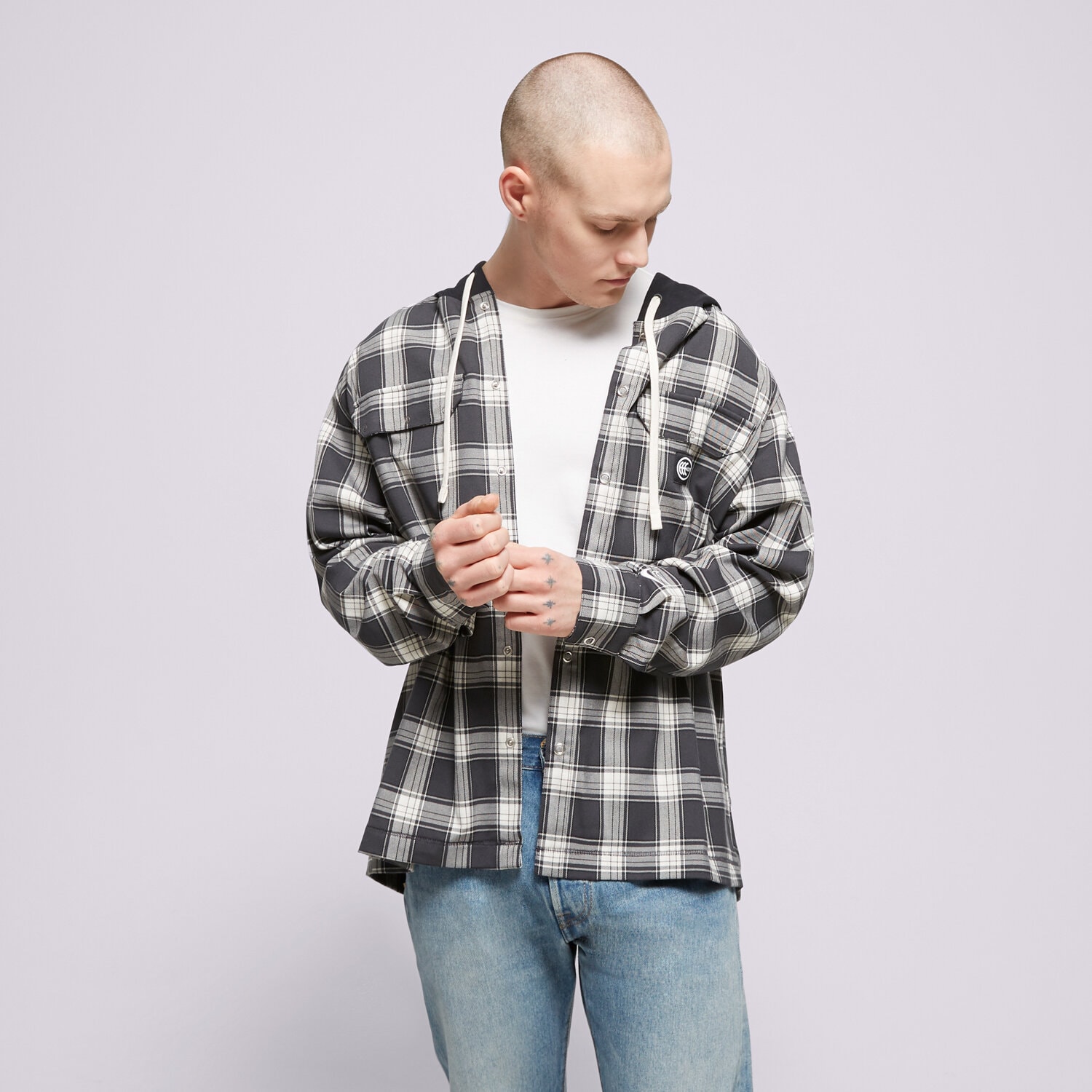 Bărbați bluză NIKE BLUZĂ CU GLUGĂ FLANNEL NBA DX0728-010 Gri
