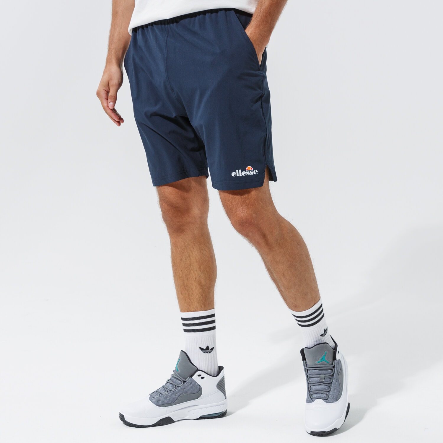 Femei pantaloni scurți ELLESSE PANTALONI SCURȚI VIVALDI SHORT NAVY