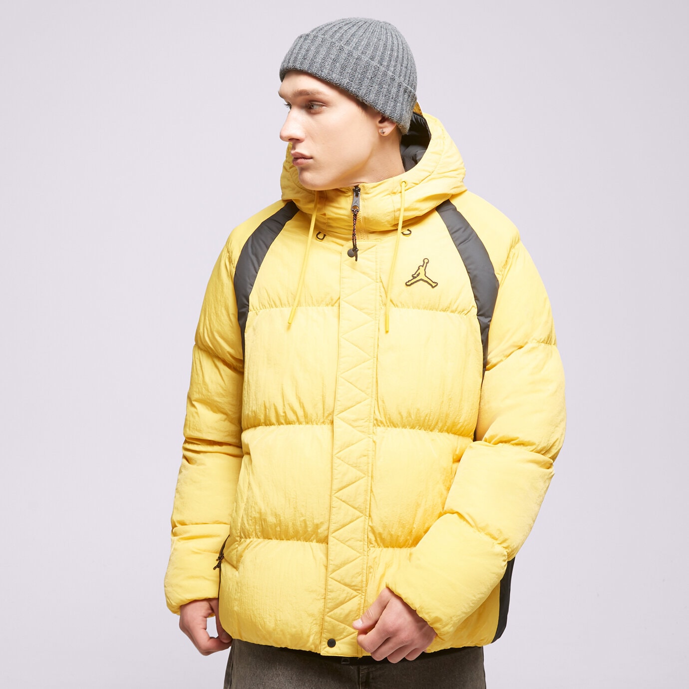 Bărbați eacă de iarnă JORDAN JACHETĂ DE IARNĂ M J ESS PUFFER JKT DA9806-781 Galben