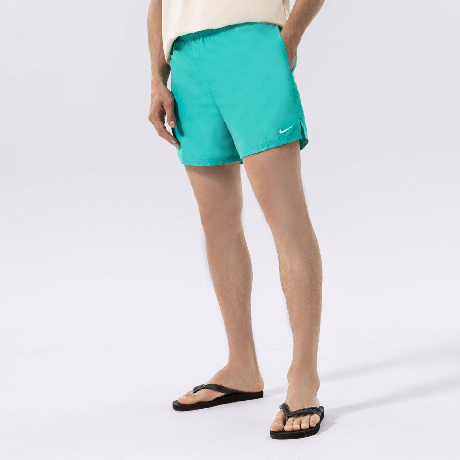Femei pantaloni scurți NIKESWIM PANTALONI SCURȚI ESSENTIAL 5" NESSA560-339 Verde