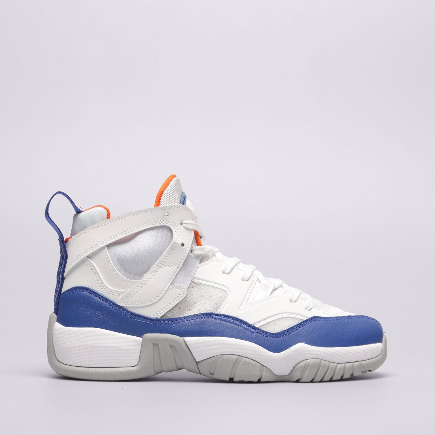 Barbați pantofi sport JORDAN JUMPMAN TWO TREY  DO1925-148 Alb