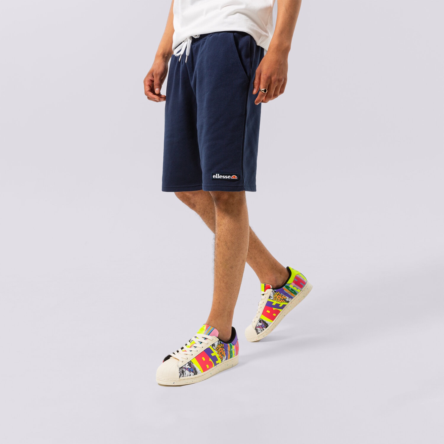 Femei pantaloni scurți ELLESSE PANTALONI SCURȚI ALLED SHORT NAVY SMG17112429 Bleumarin