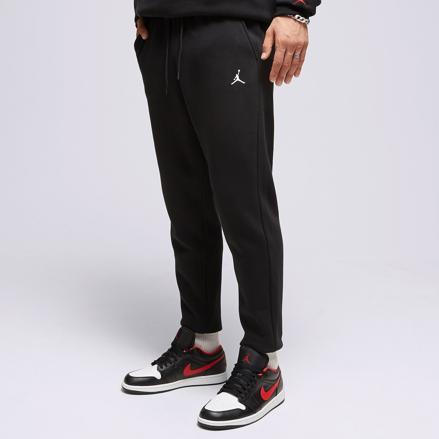 Bărbați pantaloni JORDAN PANTALONI  M J ESS FLC PANT FJ7779-010 Negru