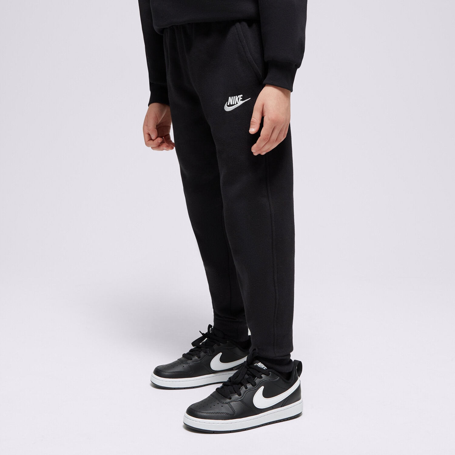 Pantaloni pentru copii NIKE PANTALONI  K NSW CLUB FLC JGGR LBR B FD3008-010 Negru