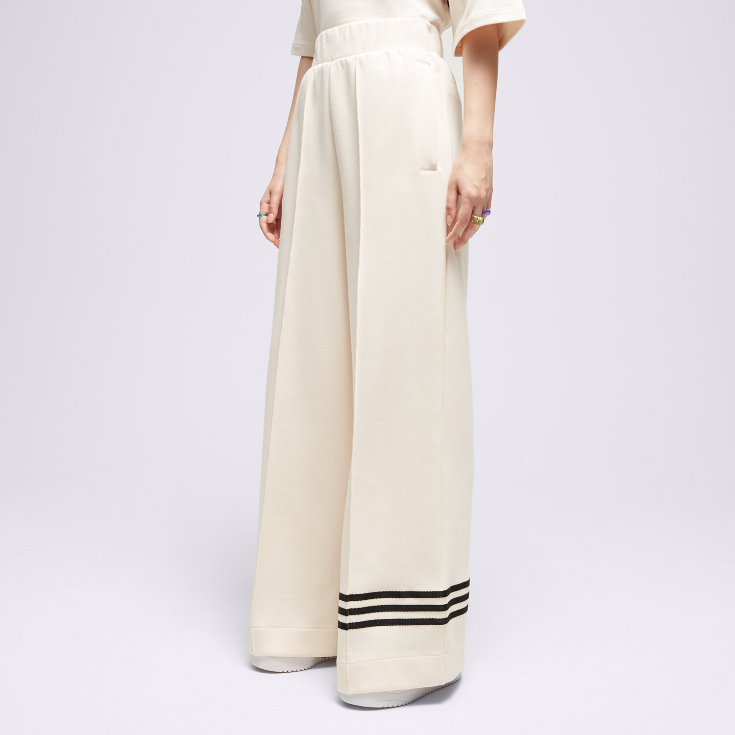 Femei pantaloni ADIDAS PANTALONI  TRACKPANT IM1834 Alb