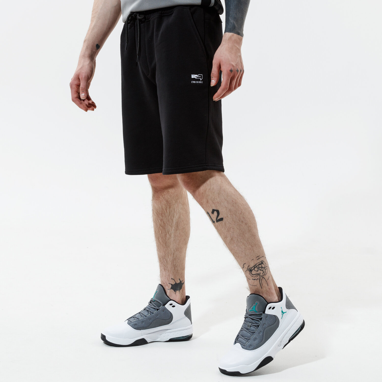 Femei pantaloni scurți CONFRONT PANTALONI SCURȚI BASIC SHORTS BLK CF121SZM15001 Negru