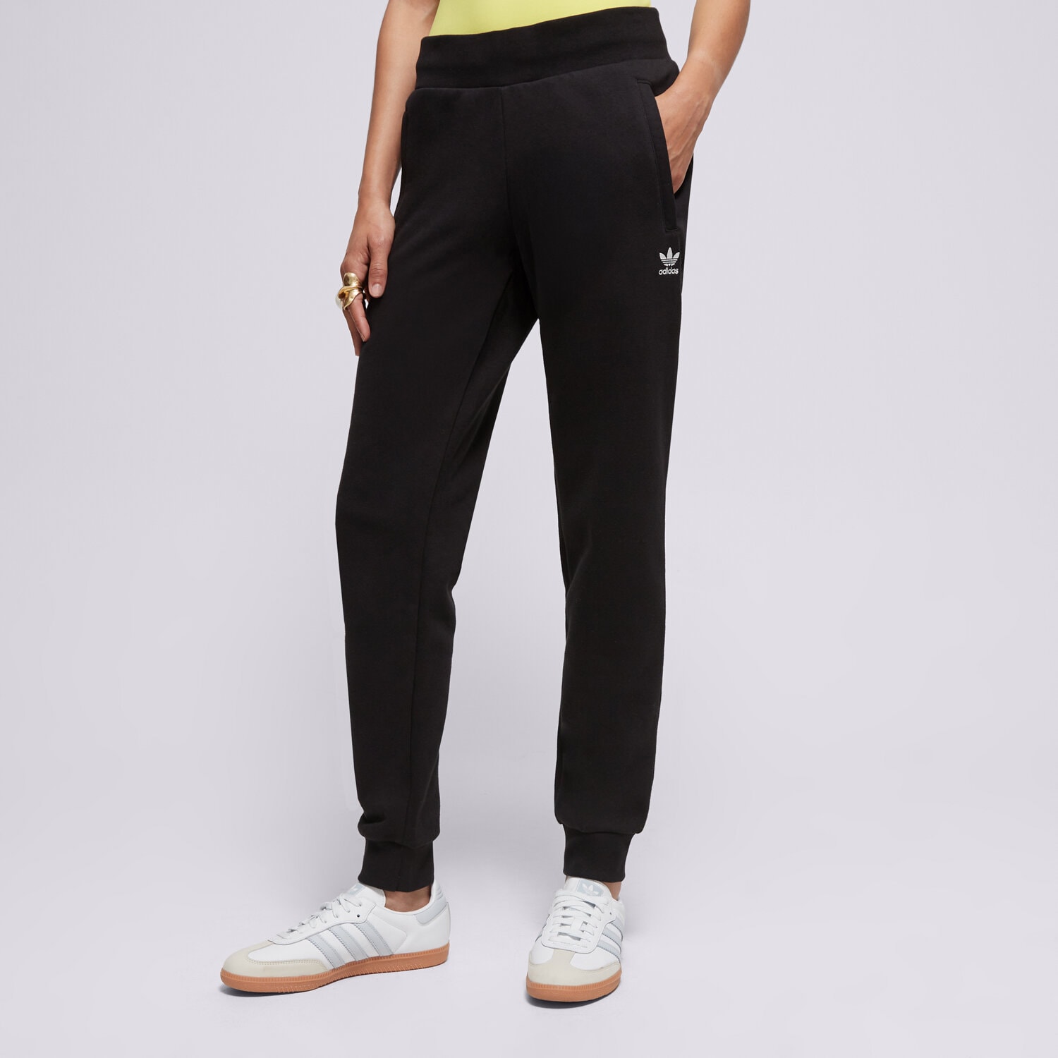 Femei pantaloni ADIDAS PANTALONI  TRACK IA6457 Negru