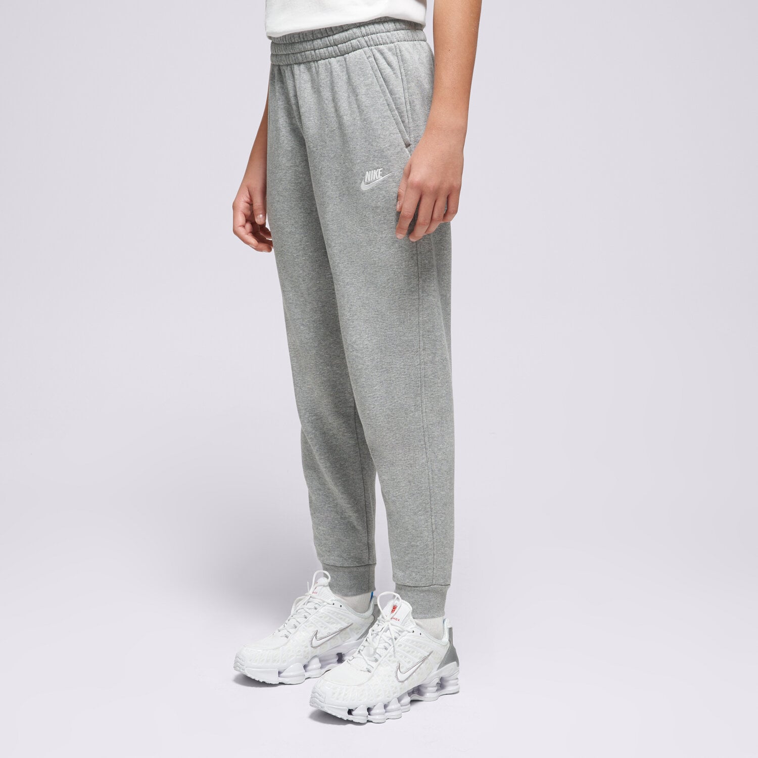 Pantaloni pentru copii NIKE PANTALONI  K NSW CLUB FLC JGGR LBR BOY FD3008-063 Gri