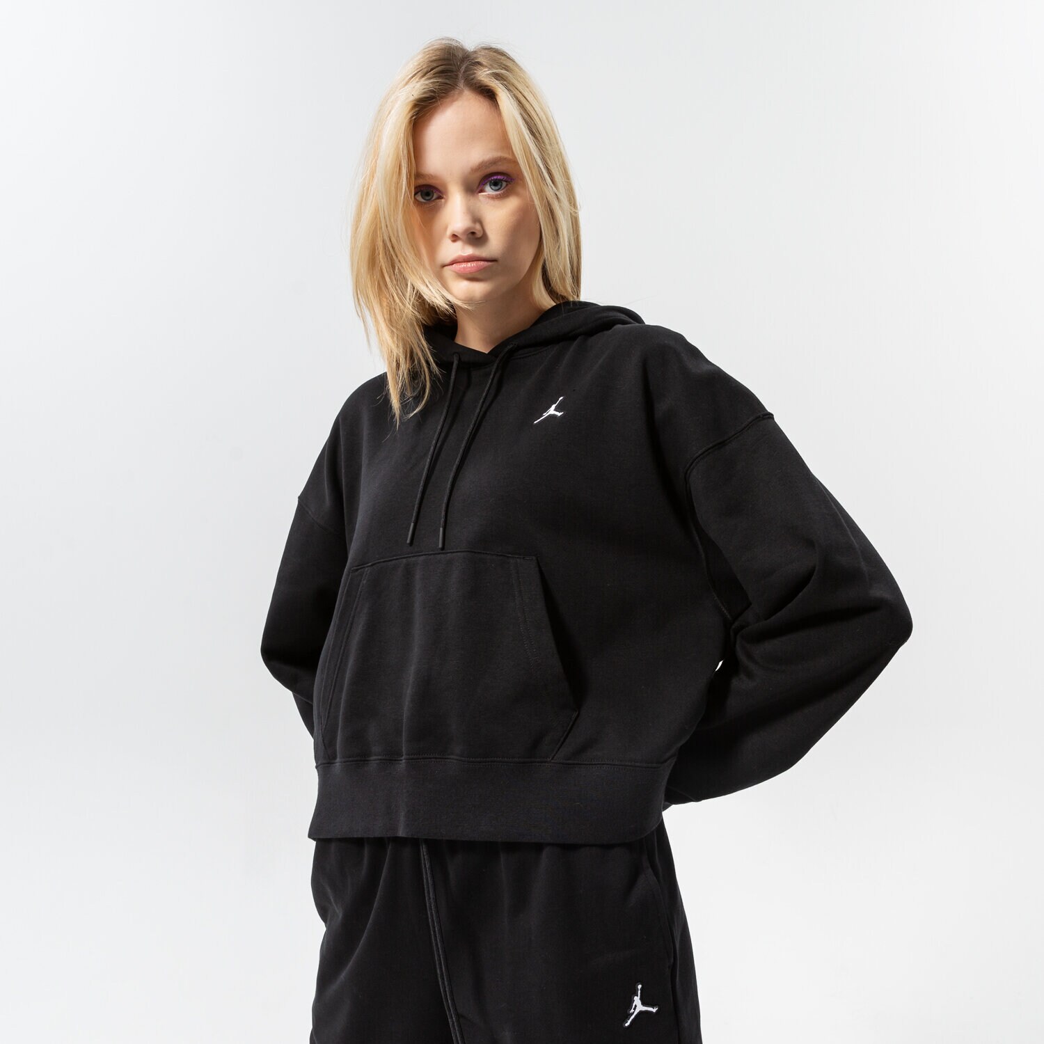 Femei bluză JORDAN BLUZĂ CU GLUGĂ W J ESSEN FLC HOODIE CORE DN4570-010 Negru