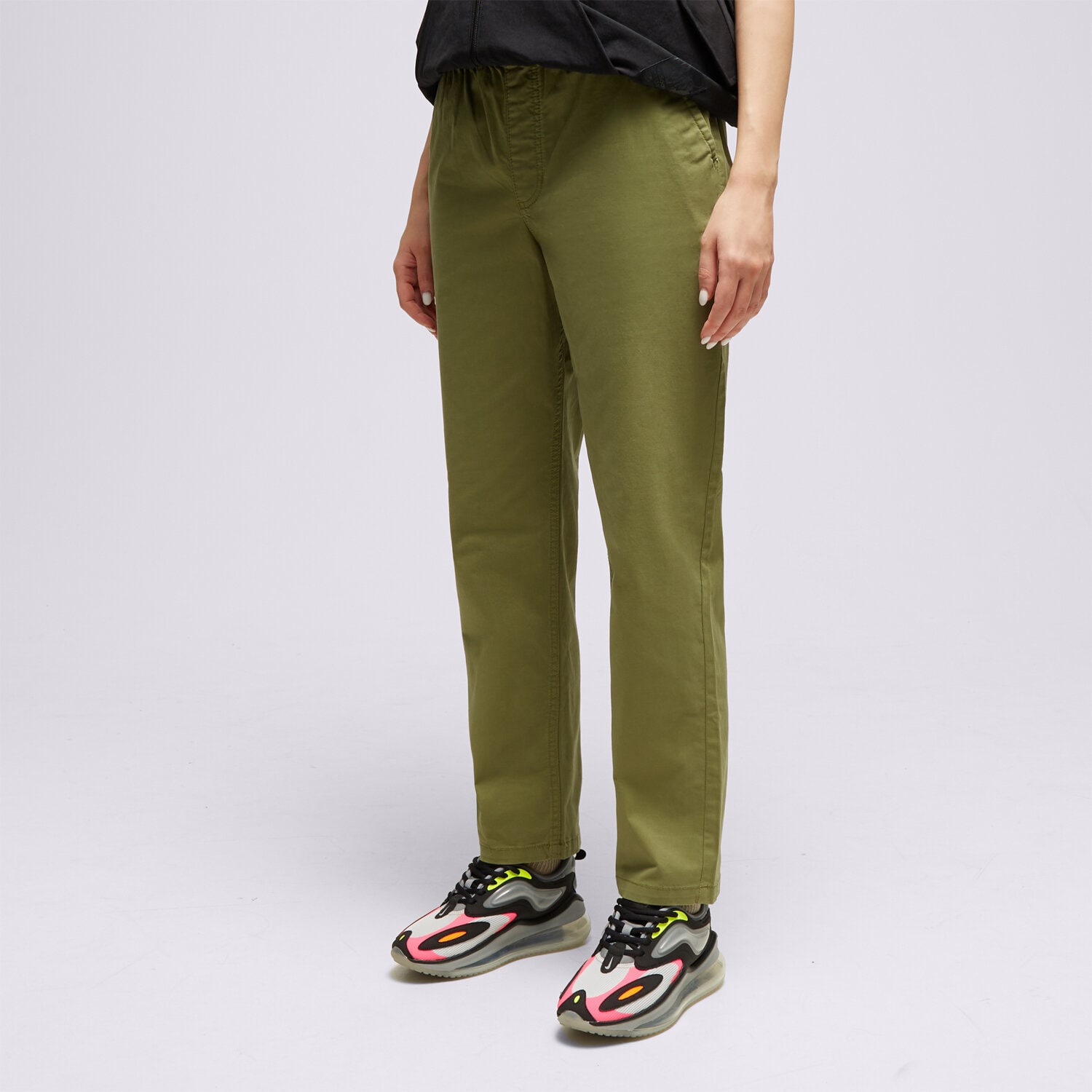 Femei pantaloni VANS PANTALONI  RANGE RELAXED VN0A7RMPZBF1 Verde