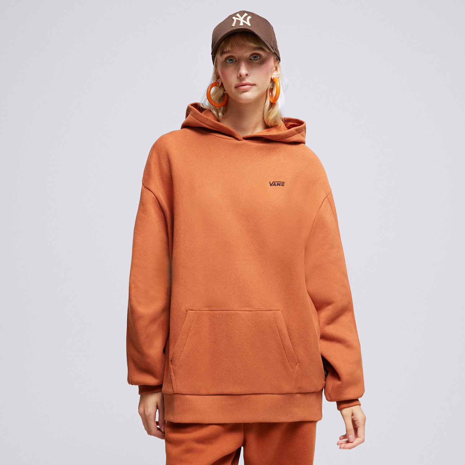 Femei bluză VANS BLUZĂ CU GLUGĂ COMFYCUSH LS VN0A7RMICKN1 Maro