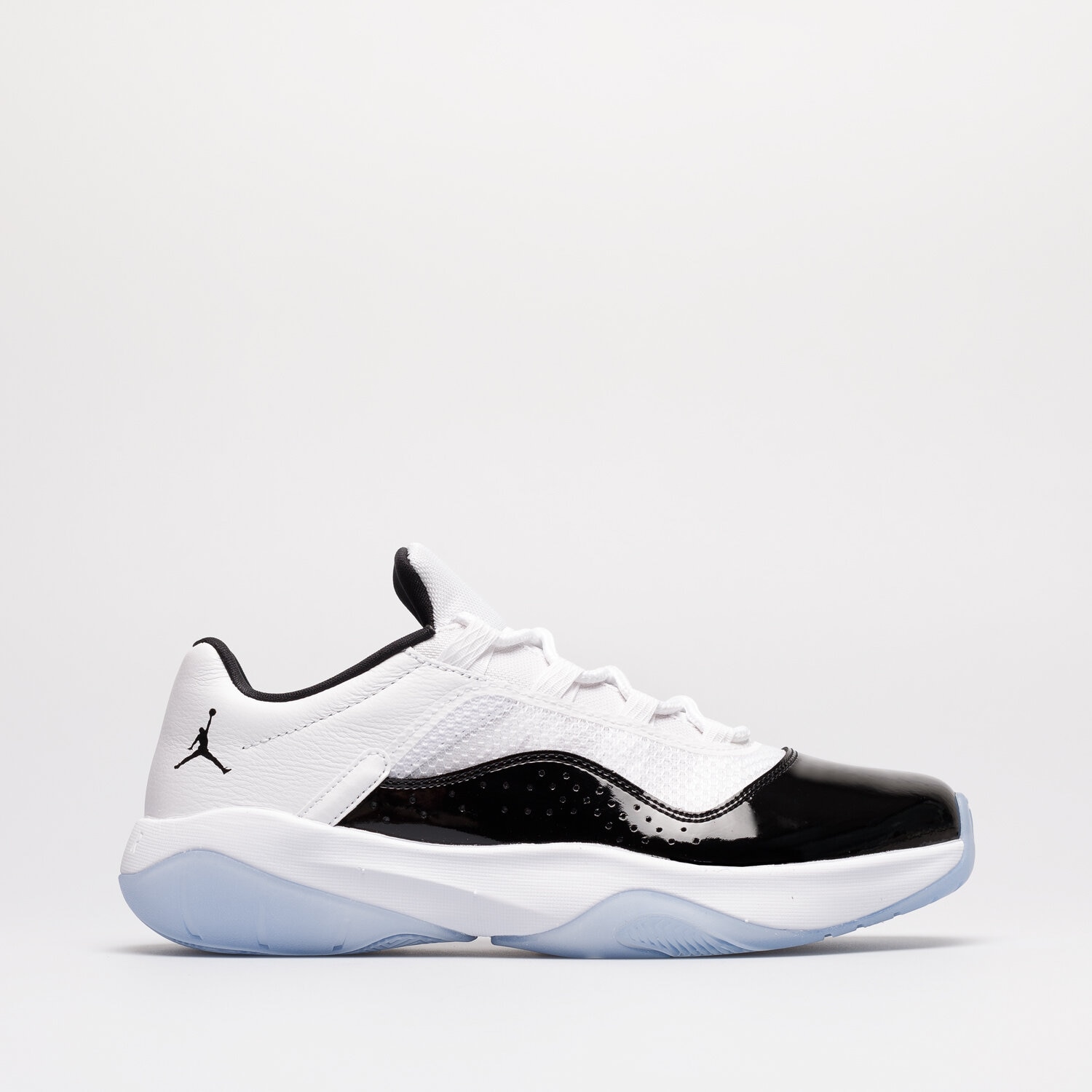 Barbați pantofi sport AIR JORDAN 11 CMFT LOW DV2207-100 Alb