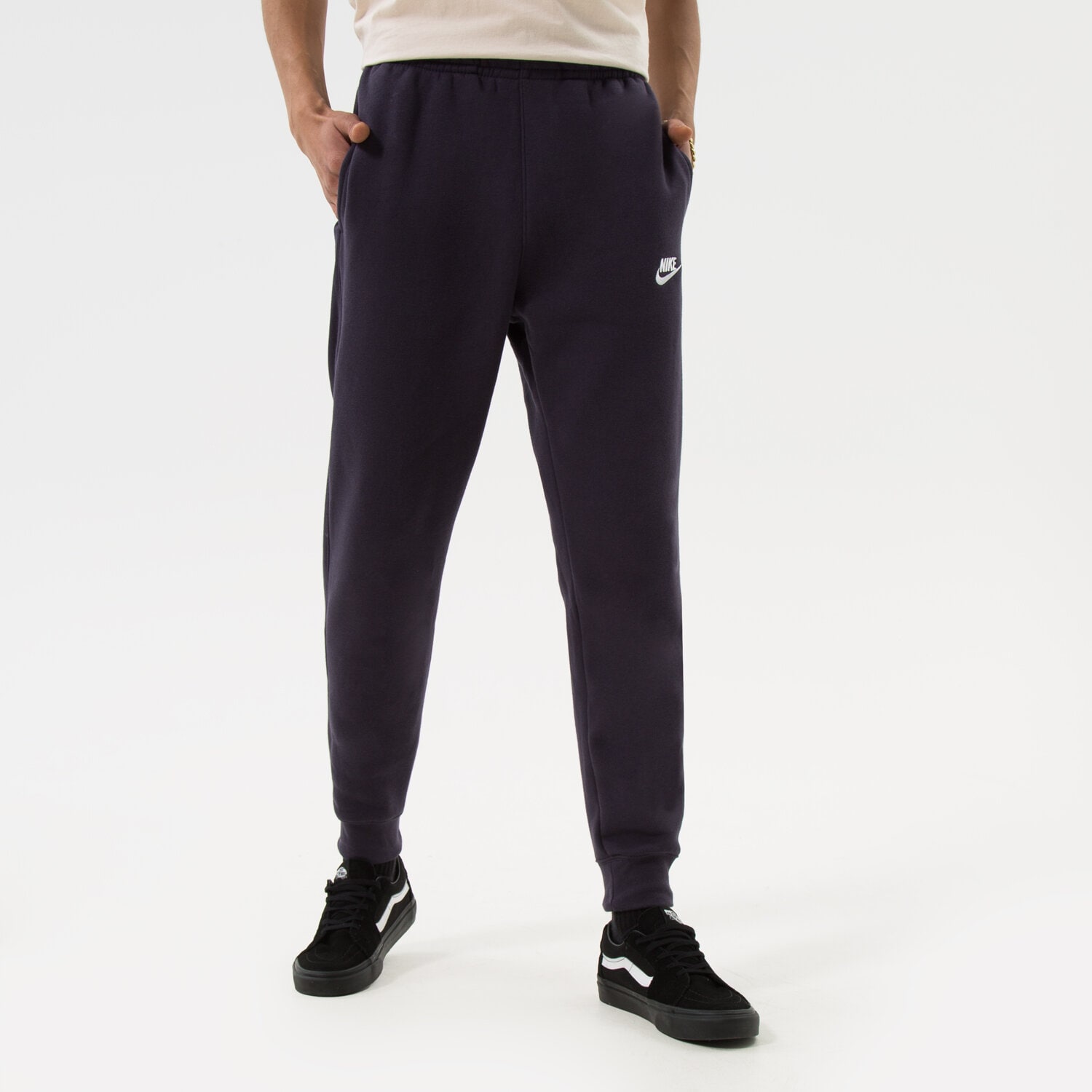 Bărbați pantaloni NIKE PANTALONI  SPORTSWEAR CLUB FLEECE BV2671-540 Violet