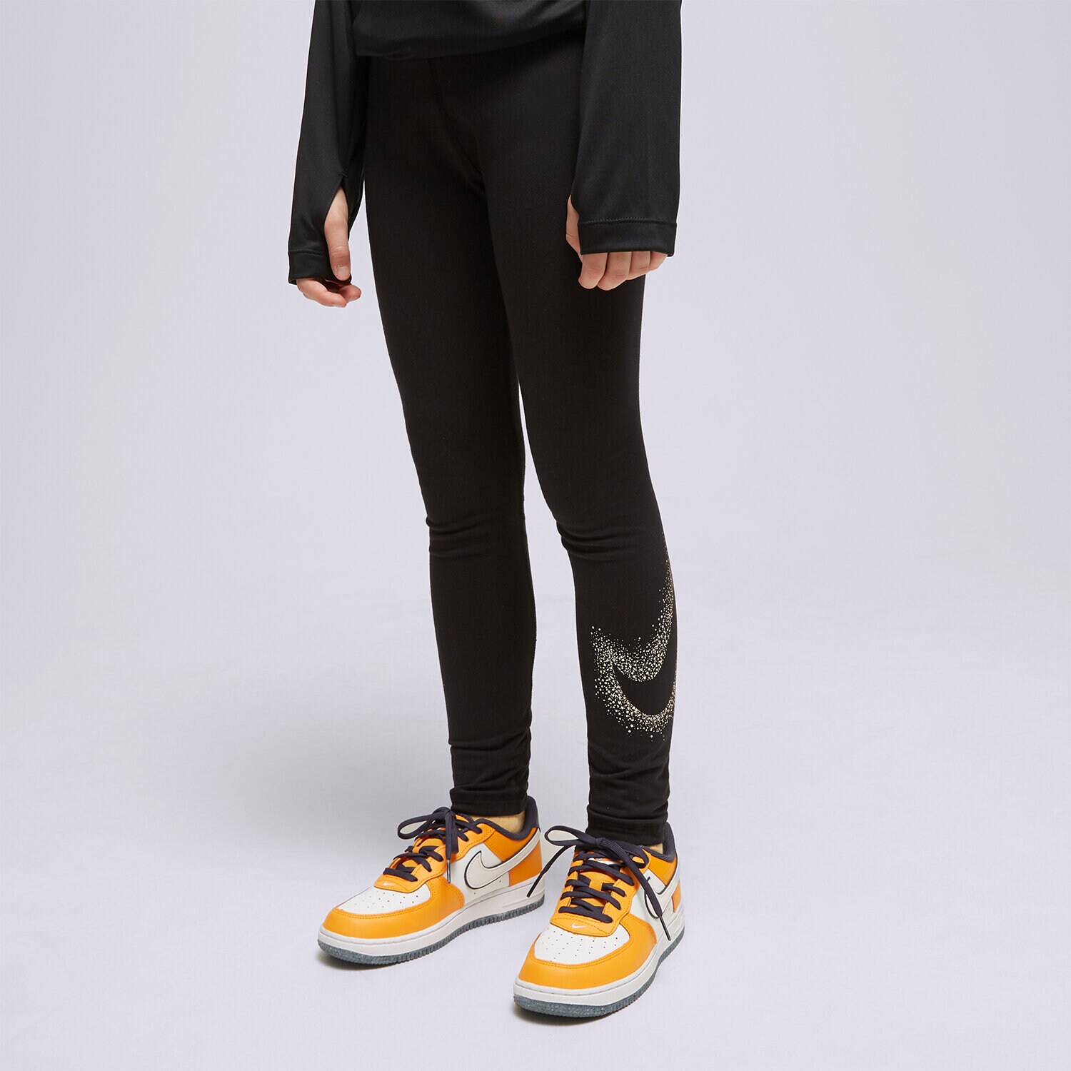 Pantaloni pentru copii NIKE COLANȚI (G) NSW SHINE LG BLK/GD DV3232-010 Negru