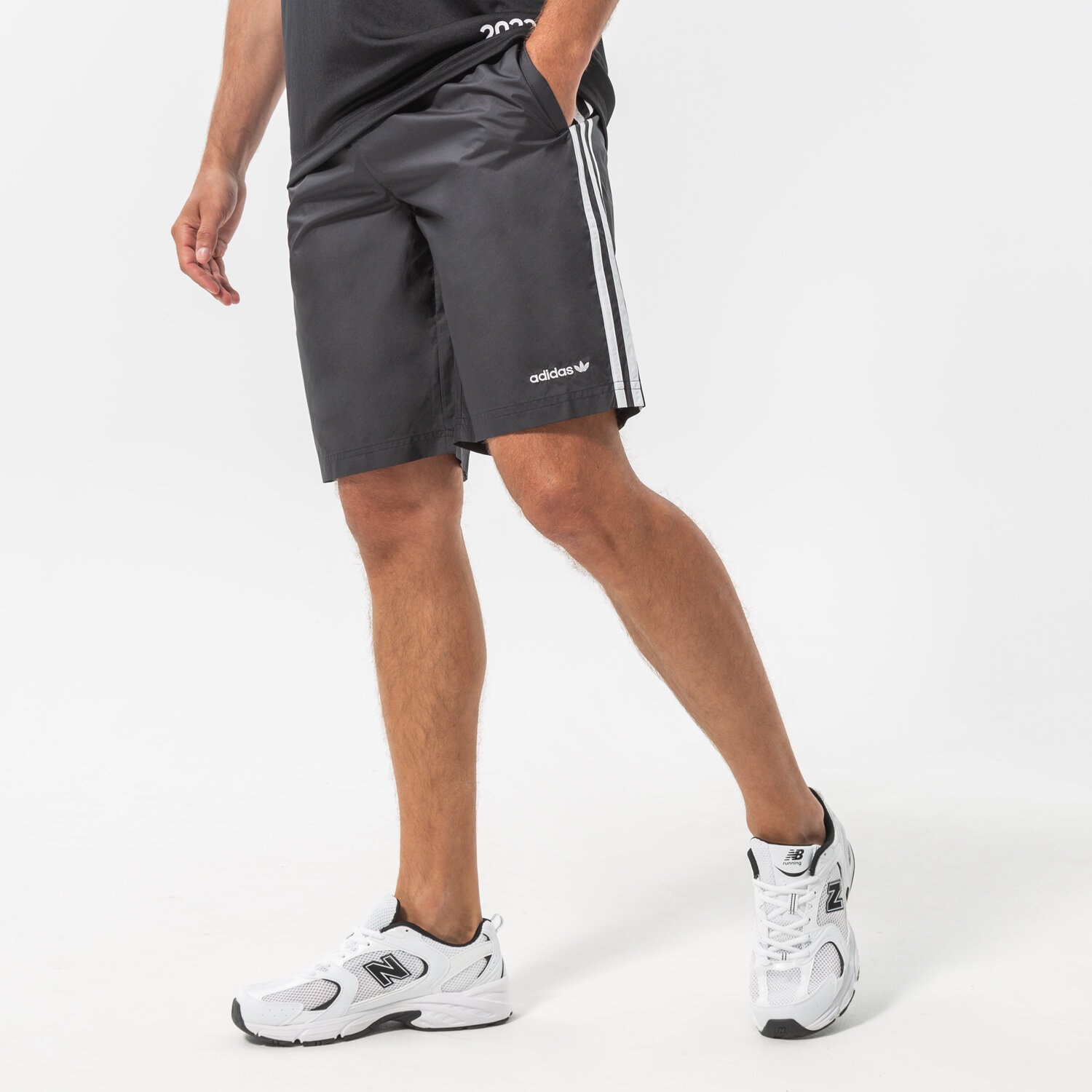 Femei pantaloni scurți ADIDAS PANTALONI SCURȚI TRFOIL C S SHRT HC7125 Negru