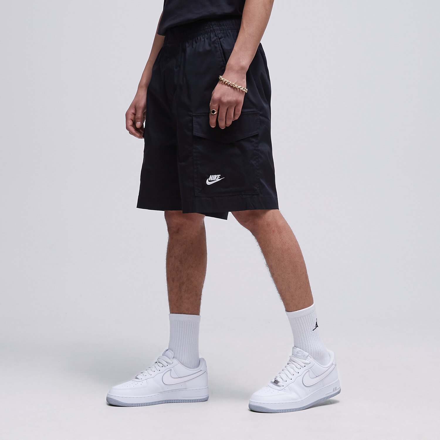 Femei pantaloni scurți NIKE PANTALONI SCURȚI SPORTSWEAR ESSENTIALS DM6833-010 Negru