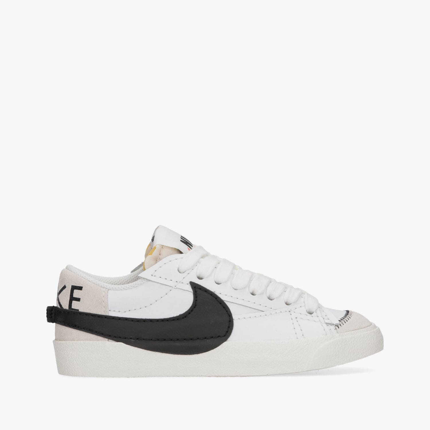 Femei pantofi sport NIKE BLAZER LOW '77 JUMBO DQ1470-101 Alb