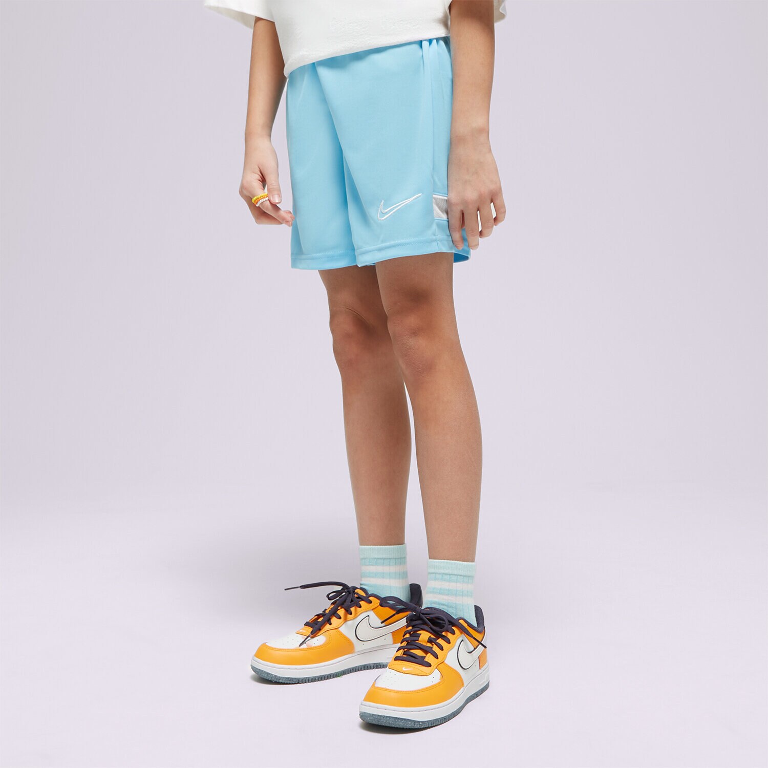 Pantaloni scurți și rochii pentru copii NIKE PANTALONI SCURȚI ACADEMY SHORT SKY BOY CW6109-499 Albastru