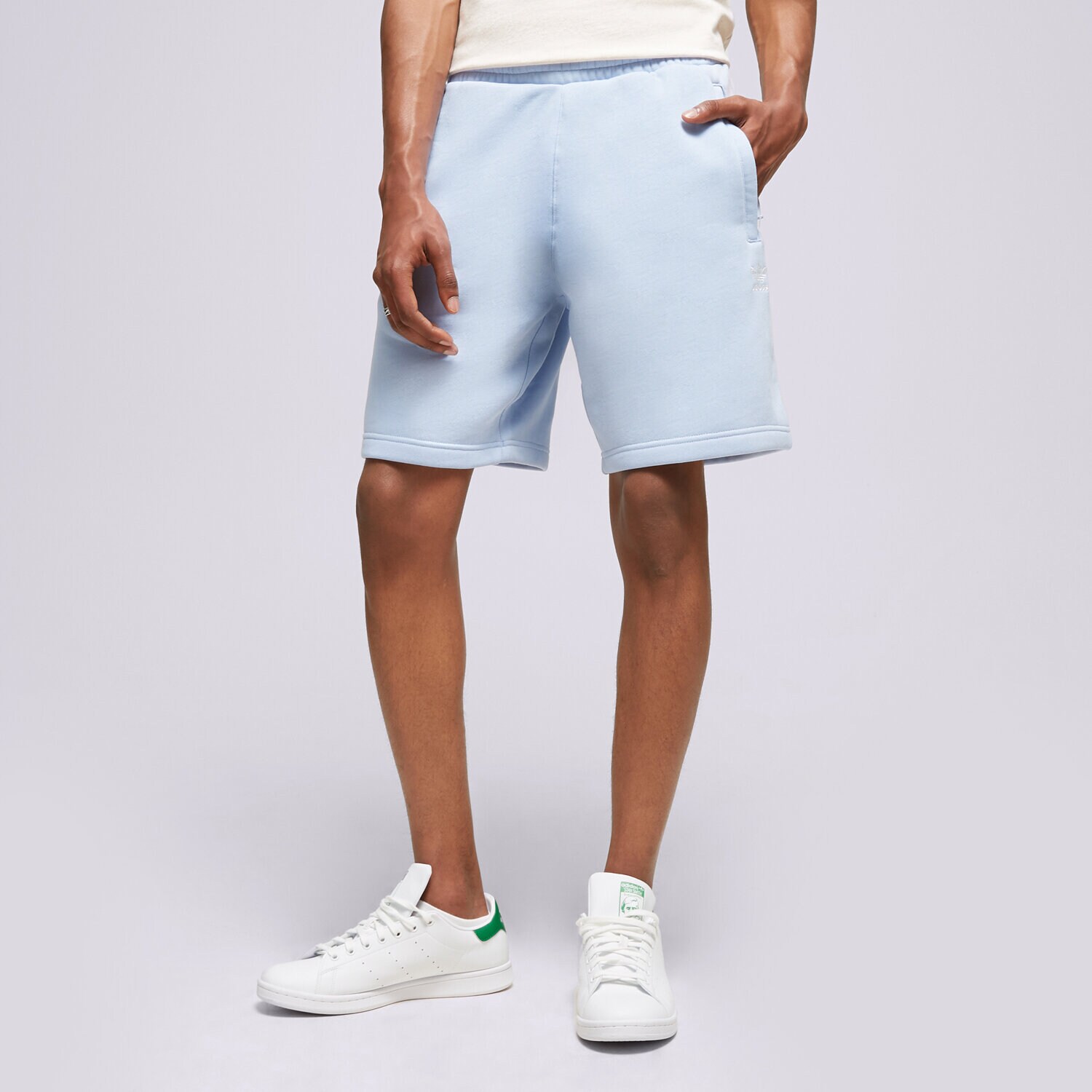 Femei pantaloni scurți ADIDAS PANTALONI SCURȚI ESSENTIAL SHORT IB2017 Albastru