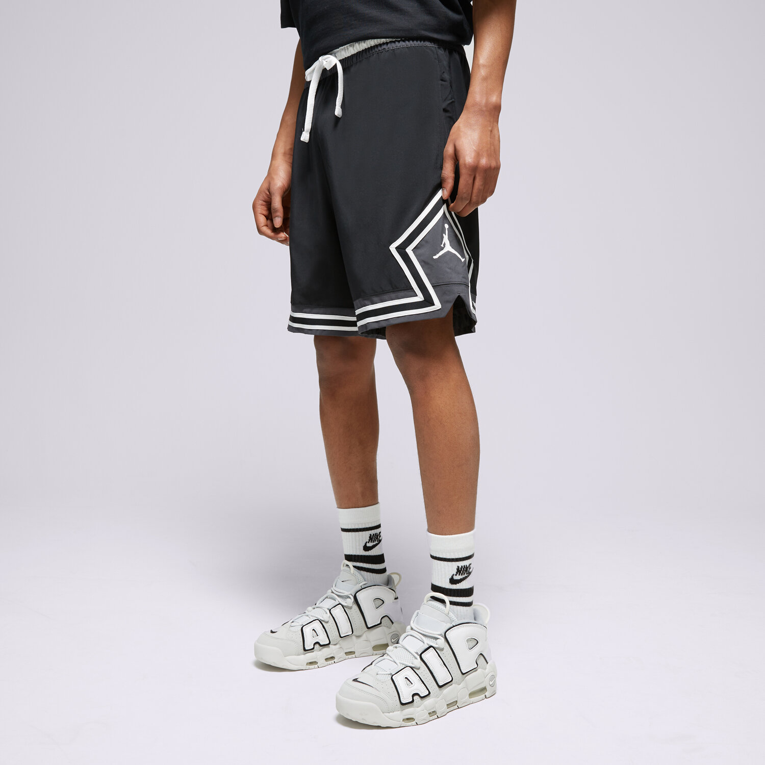 Femei pantaloni scurți JORDAN PANTALONI SCURȚI M J DF SPRT WVN DMND SHORT FB7580-010 Negru