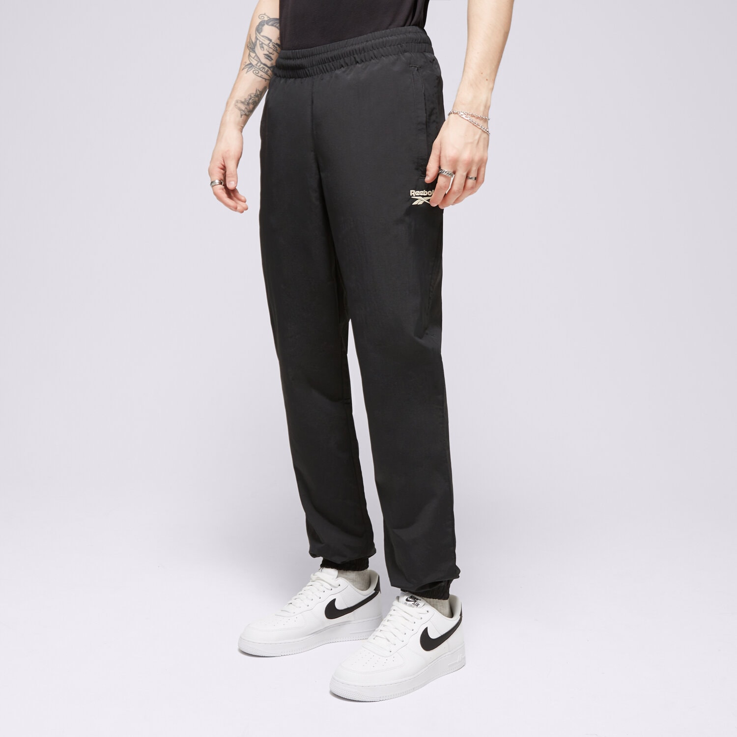 Bărbați pantaloni REEBOK PANTALONI  CL F FR TRACKPANT 100022966 Negru