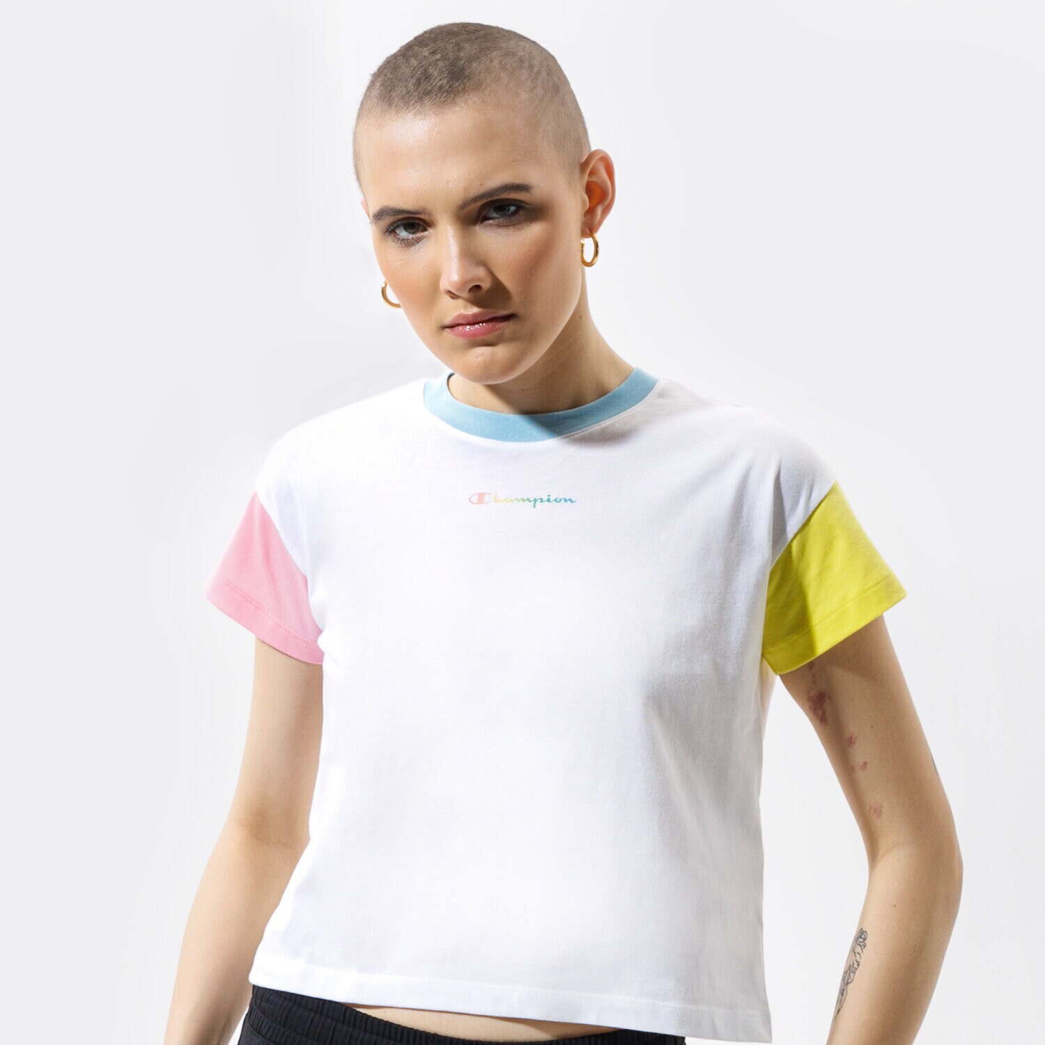 Femei tricou CHAMPION TRICOU CREWNECK CROPTOP 114329WW001 Alb