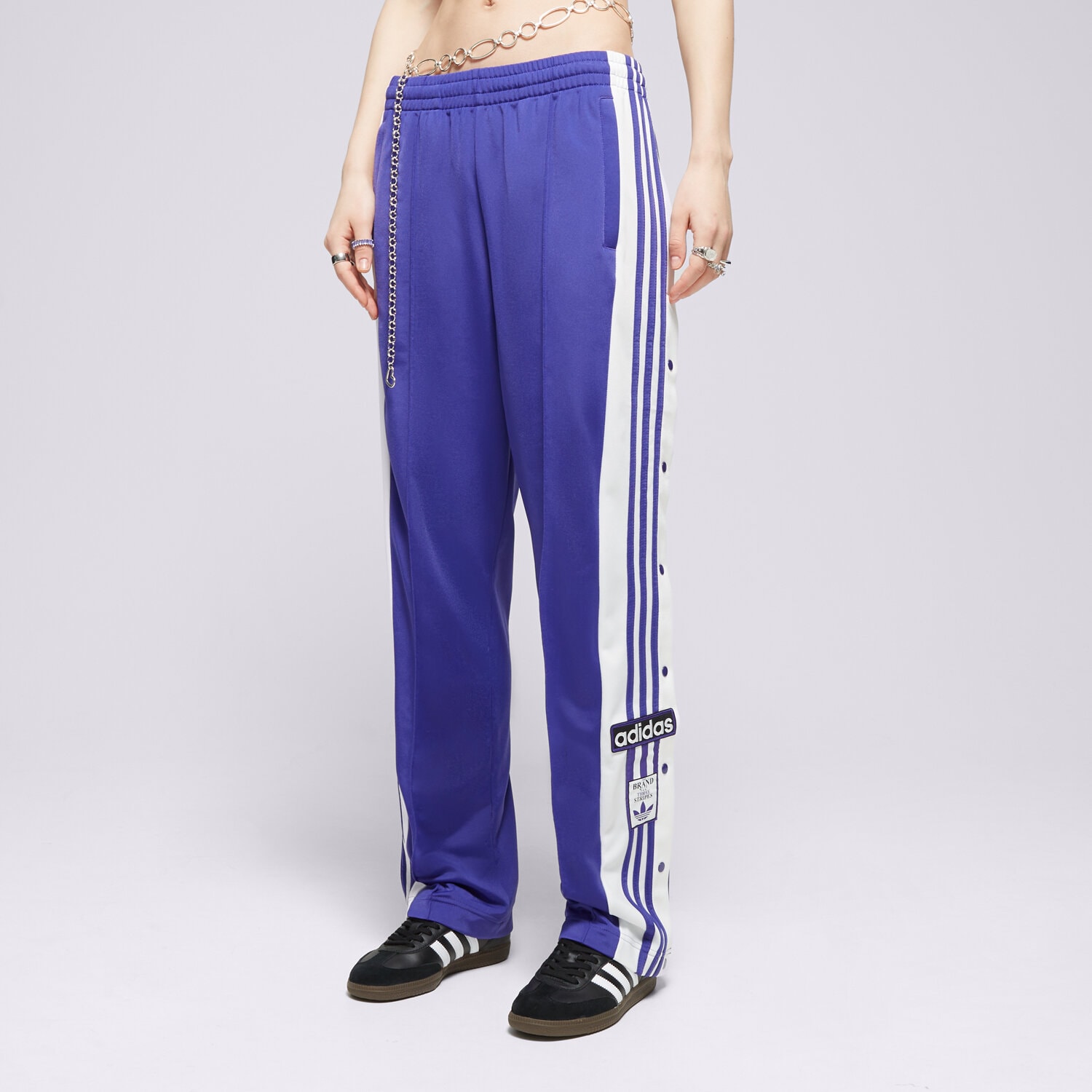 Femei pantaloni ADIDAS PANTALONI  ADIBREAK PANT IP0624 Violet