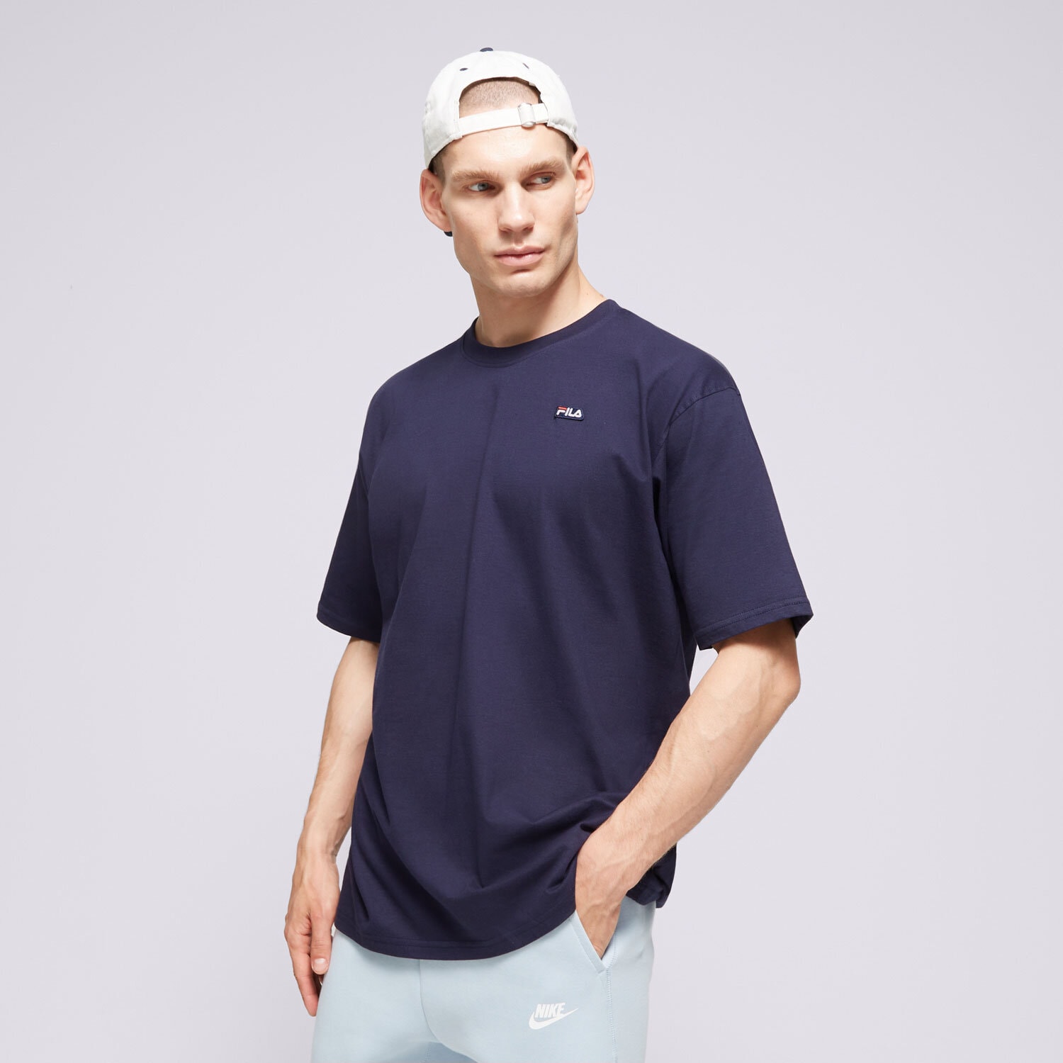 Bărbați tricou FILA TRICOU BADGE LOGO TEE FI124TSM70410 Bleumarin