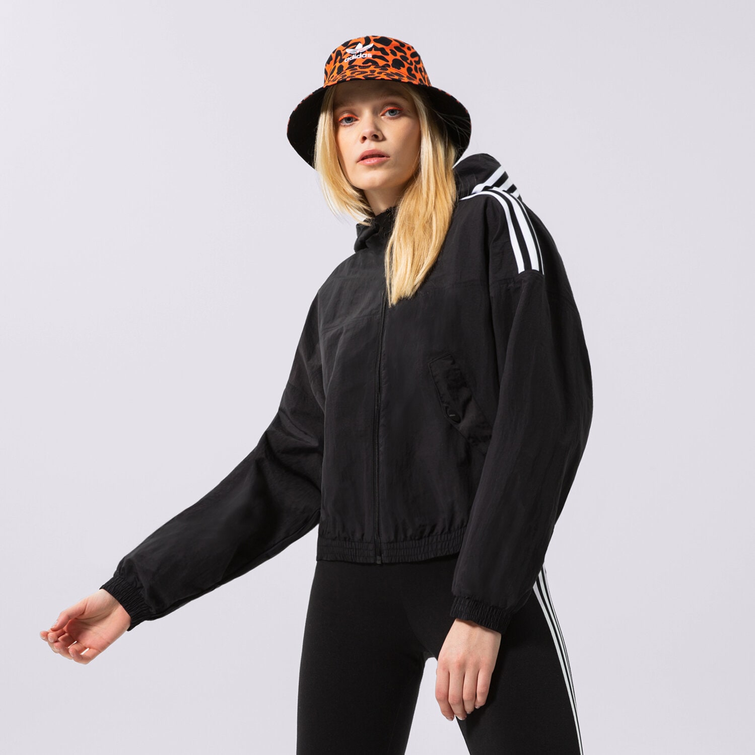 Femei jachetă ADIDAS JACHETĂ WINDBREAKER HC2022 Negru