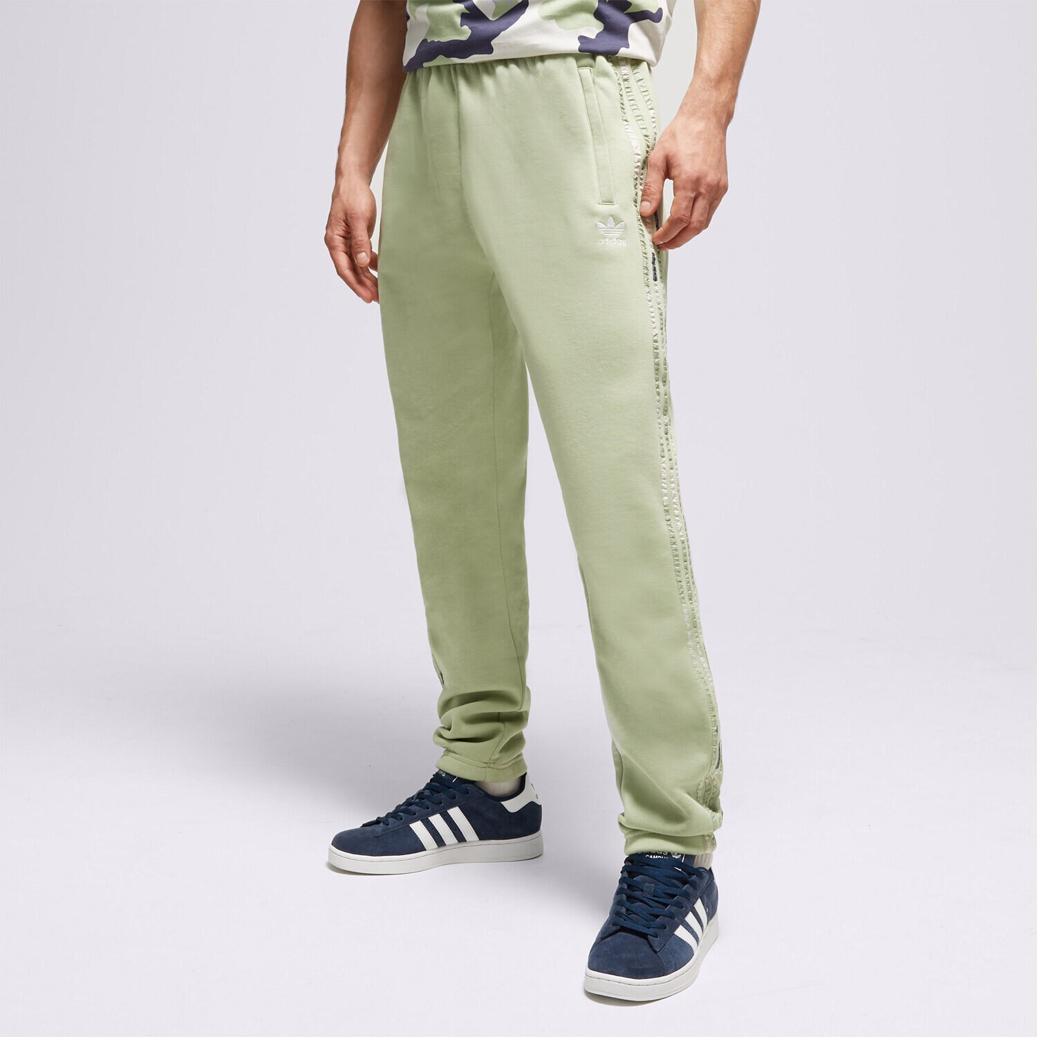 Bărbați pantaloni ADIDAS PANTALONI  HF4880 HF4880 Verde