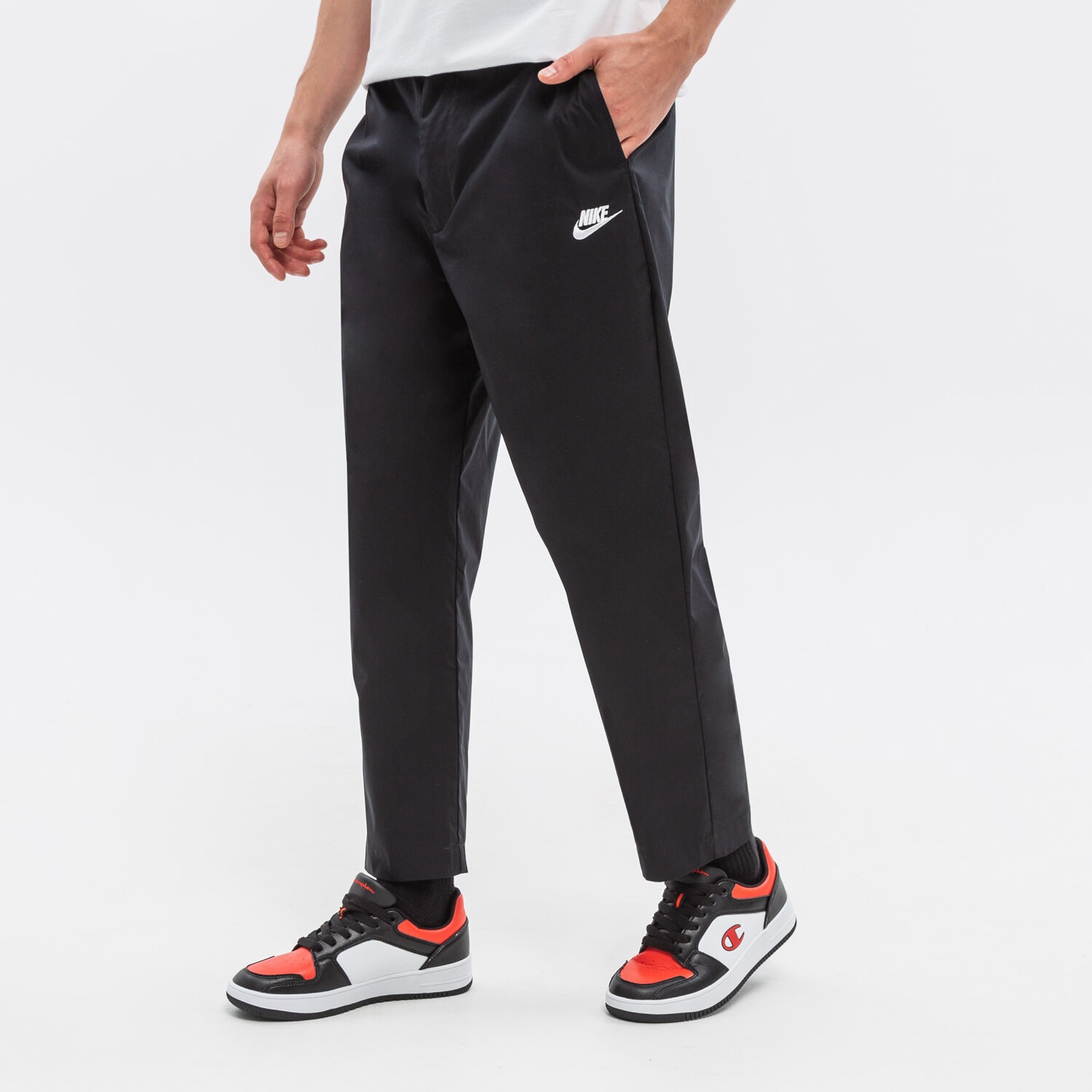 Bărbați pantaloni NIKE PANTALONI M NSW SPE WVN UL SNEAKER PANT DM6823-010 Negru