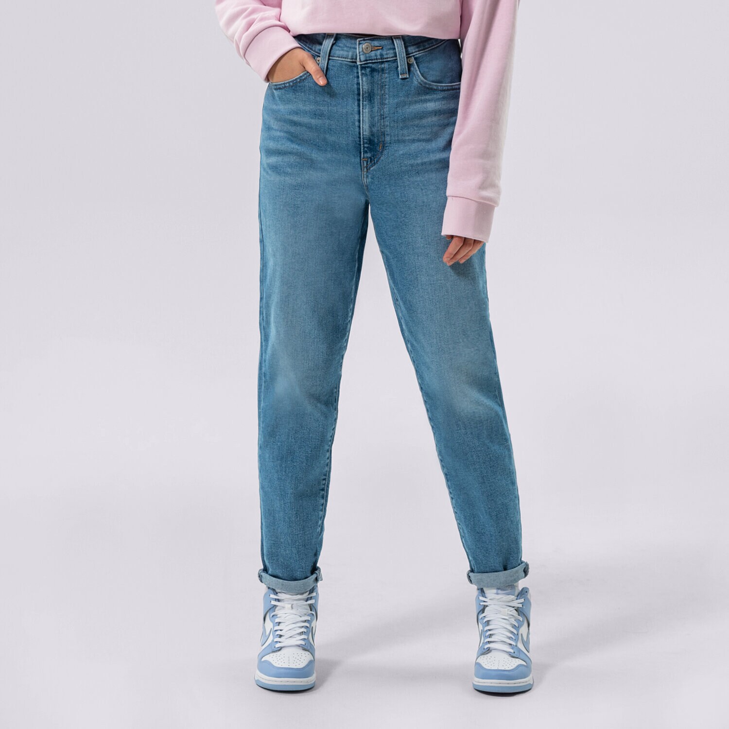 Femei pantaloni LEVI'S PANTALONI  HIGH WAISTED MOM JEAN 26986-0017 Albastru