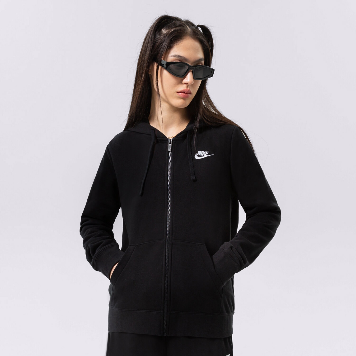 Femei bluză NIKE BLUZĂ CU GLUGĂ W NSW CLUB FLC FZ DQ5471-010 Negru