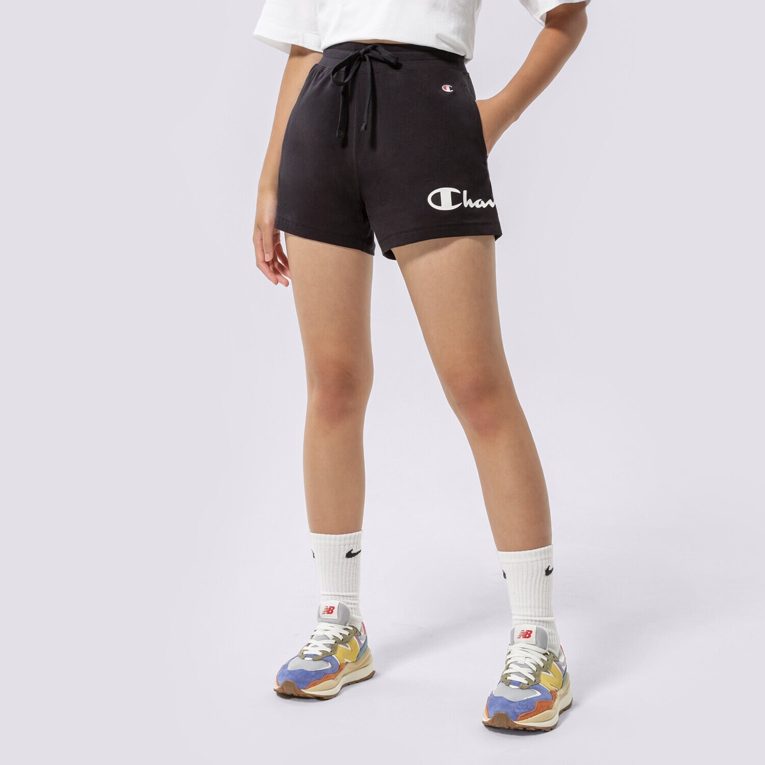 Femei pantaloni scurți CHAMPION PANTALONI SCURȚI SHORTS 114906KK001 Negru